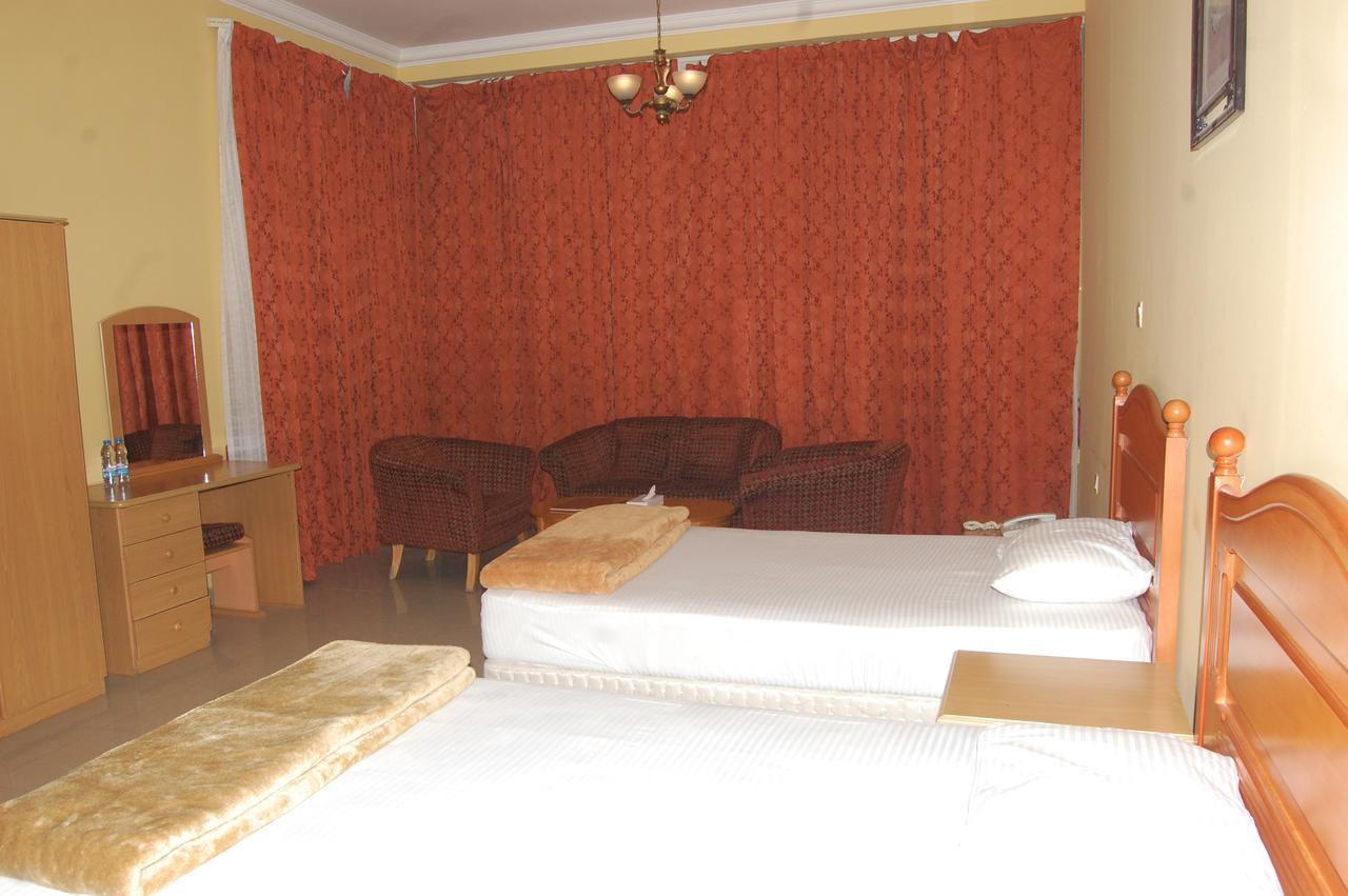 Al Amwaj Hotel Шарджа Экстерьер фото