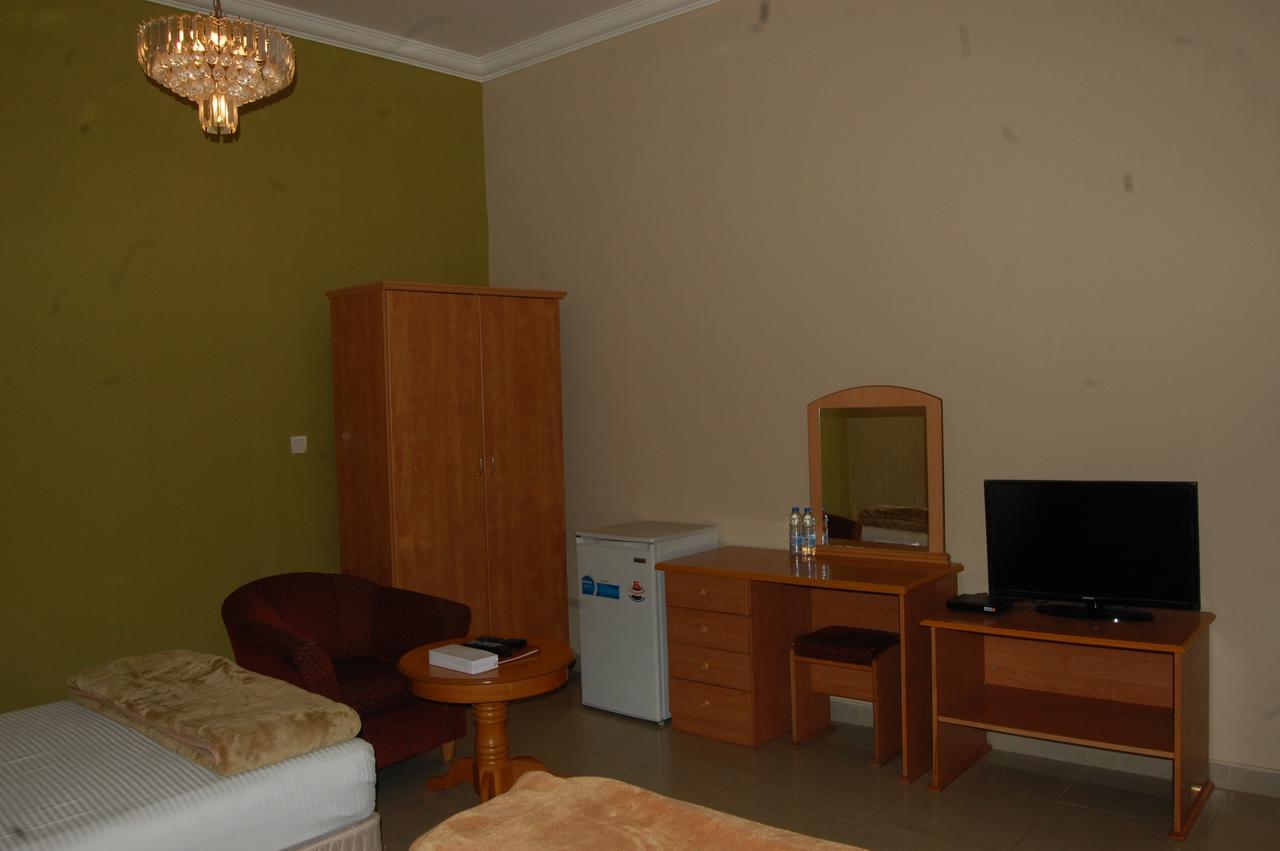 Al Amwaj Hotel Шарджа Экстерьер фото