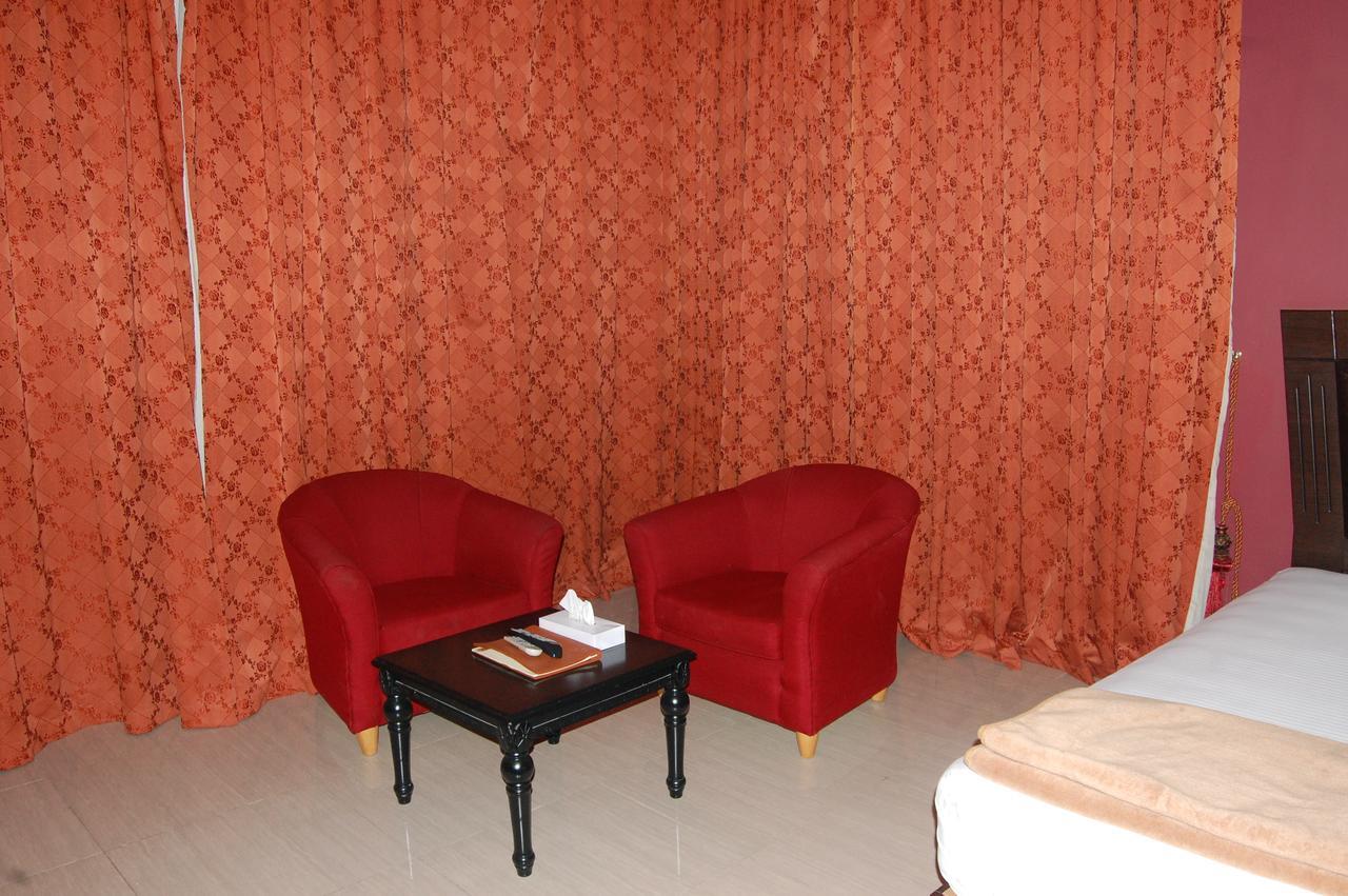 Al Amwaj Hotel Шарджа Экстерьер фото