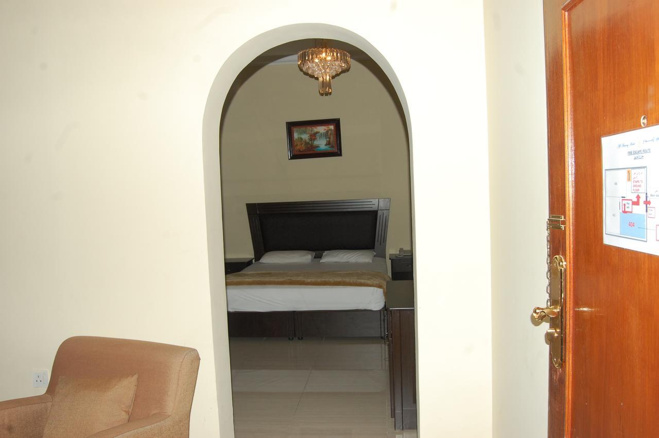 Al Amwaj Hotel Шарджа Экстерьер фото